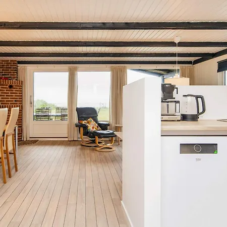 Seaside Retreat With Swing - By Traum בית נופש Binderup Strand
