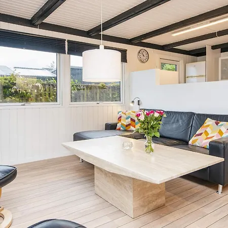 Seaside Retreat With Swing - By Traum בית נופש Binderup Strand